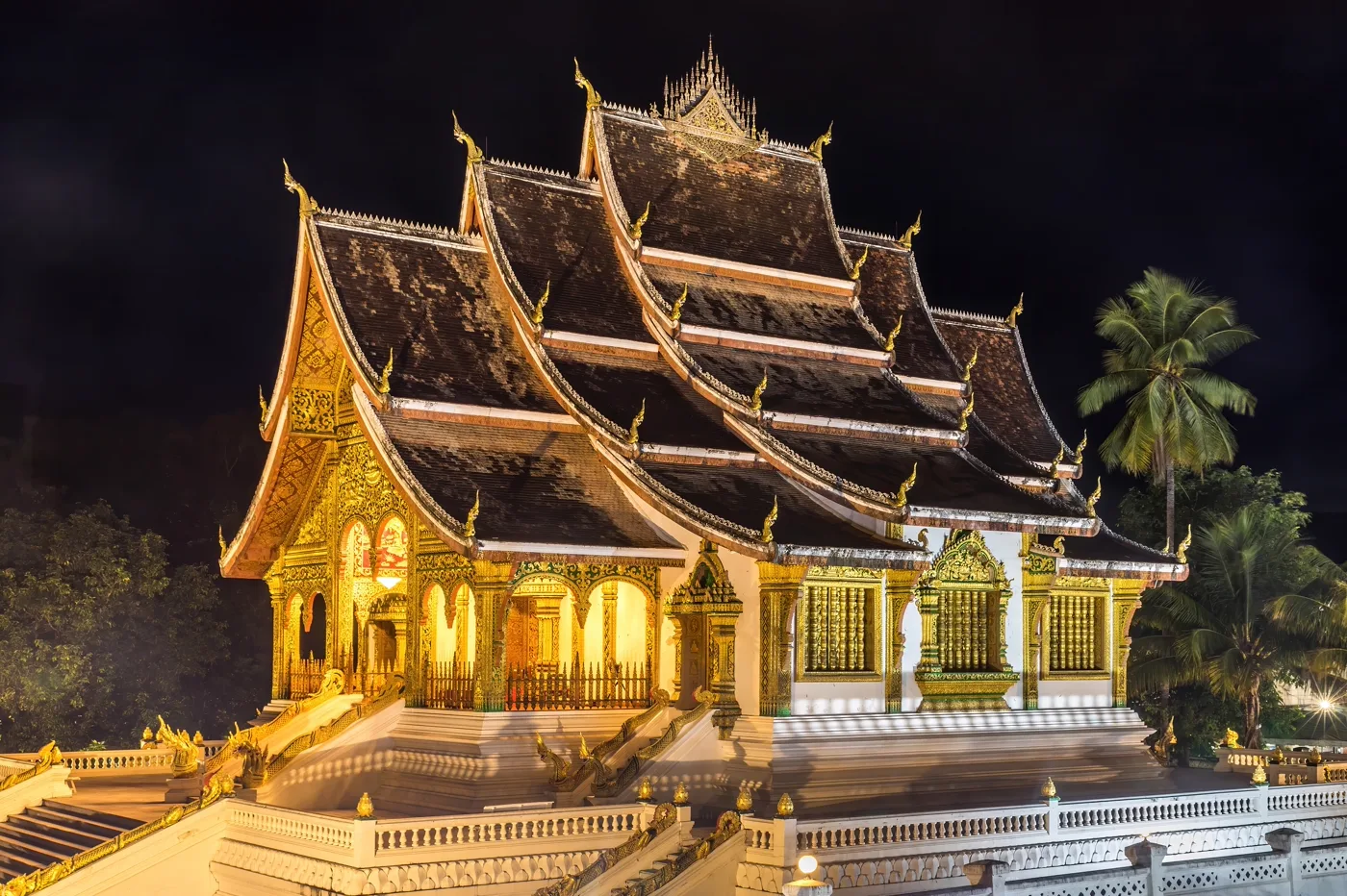 ตลาดกลางคืนหลวงพระบาง