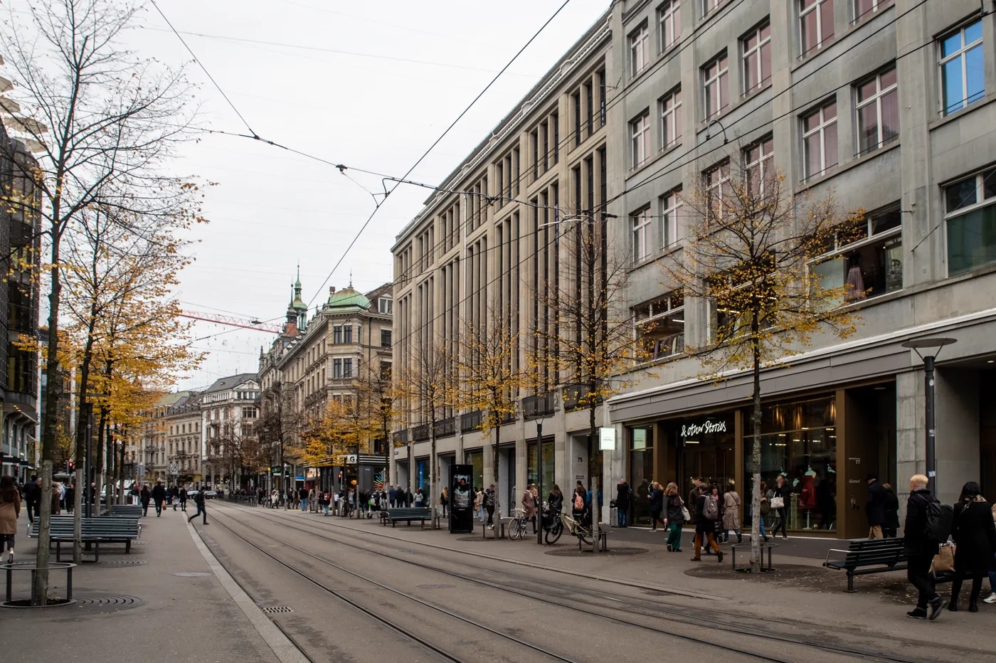 ถนน Bahnhofstrasse ย่านช้อปปิ้งซูริก