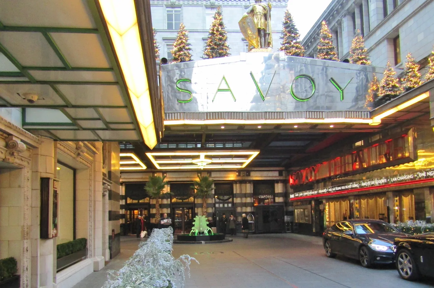 โรงแรม The Savoy ลอนดอน (บาร์ชิล)
